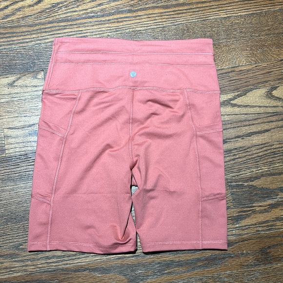 Velocity Shorts - Picture 3 of 3